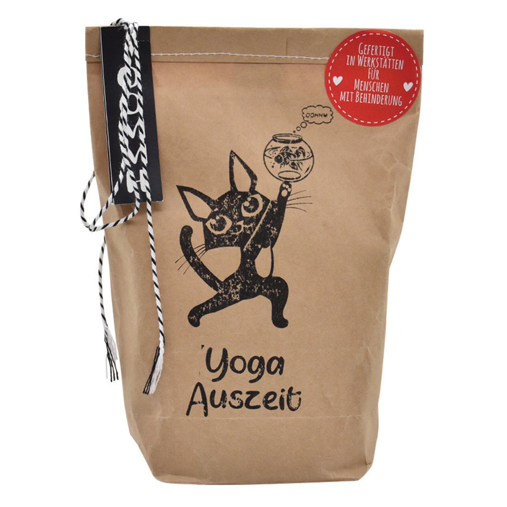 Geschenkideen für einen Yoga-Liebhaber? Unsere Yoga-Auszeit Wundertüte ist vollgepackt mit kleinen Überraschungen, die jede Yoga-Session bereichern!