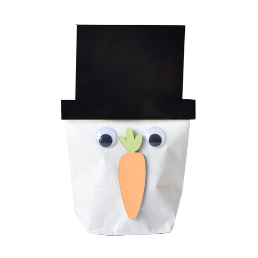 lustige geschenkideen-weiße Tüte als Schneemann gesicht für eine lustige Geschenkidee