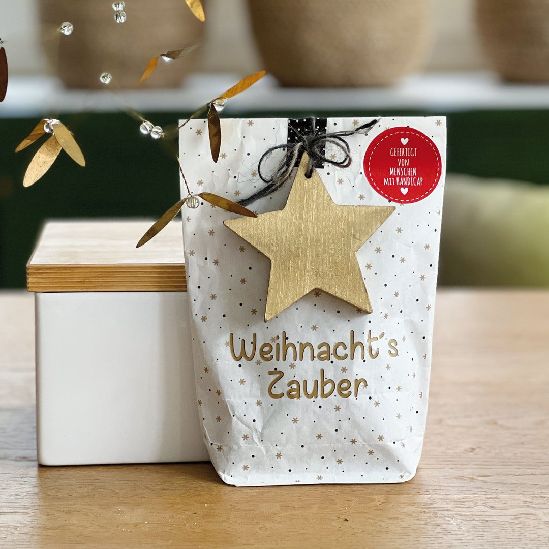Weihnachtsgeschenke als Wundertüte mit Sternenzauber