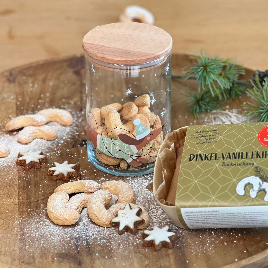 Dackeldose mit Keksen