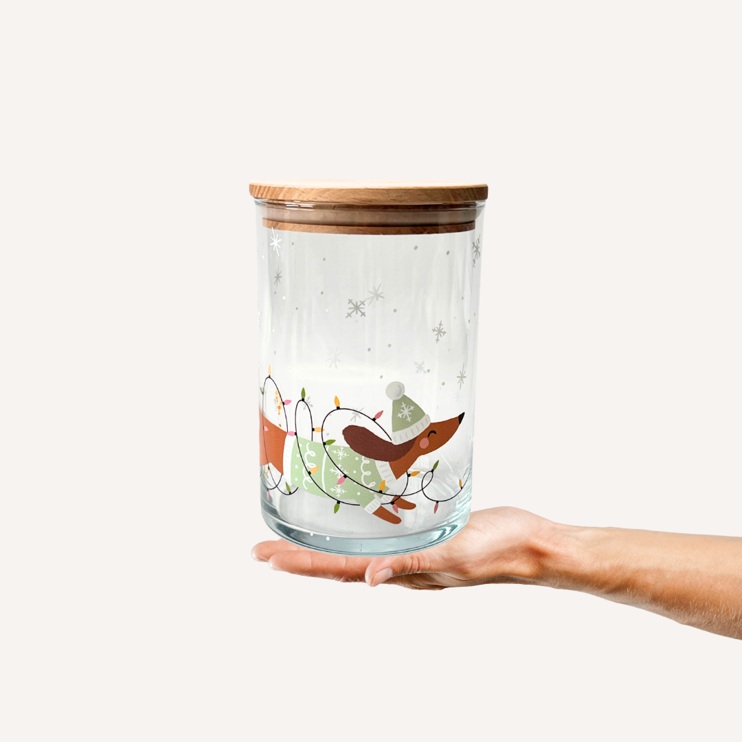 Dackel Leckerchenglas auf der Hand