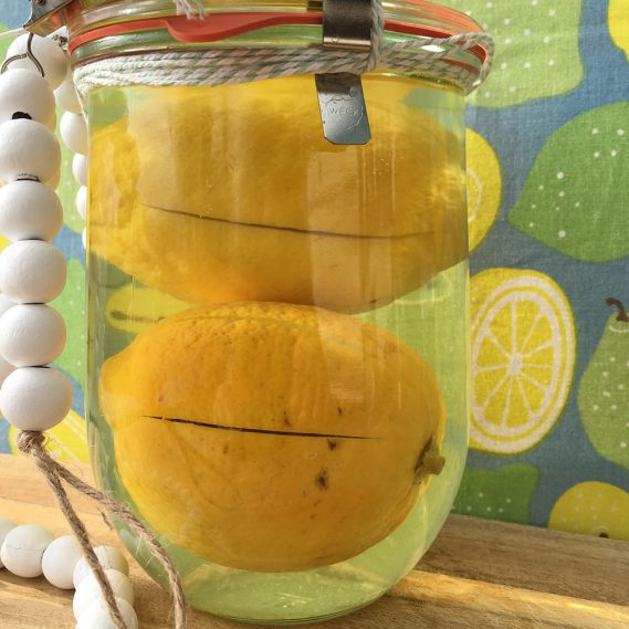 Eingelegte Salzzitronen: Das perfekte Rezept für eine würzige Outdoor-Saison