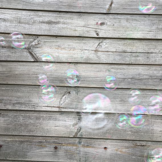 Bubbles, schillernde, schwebende Traumkugeln – unser Wunderle der Woche