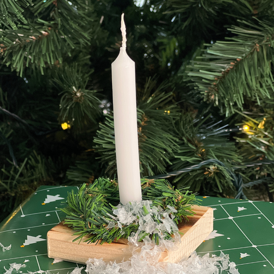 Kerze mit Holzkerzenhalter - Weihnachtsgeschenk