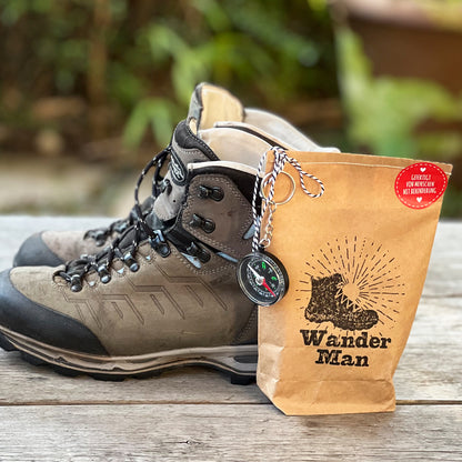 Geschenke für Wanderer: Ultimative Männer-Wander-Tüte