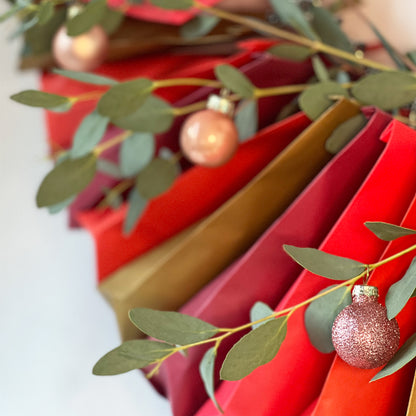Stimmungsbild Adventskalender Tüten rot