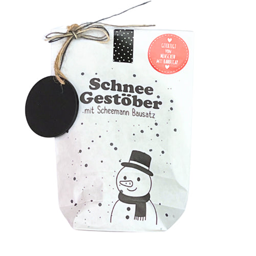 Winter Geschenk Wundertüte Schneegestöber mit winterwarmen Inhalt