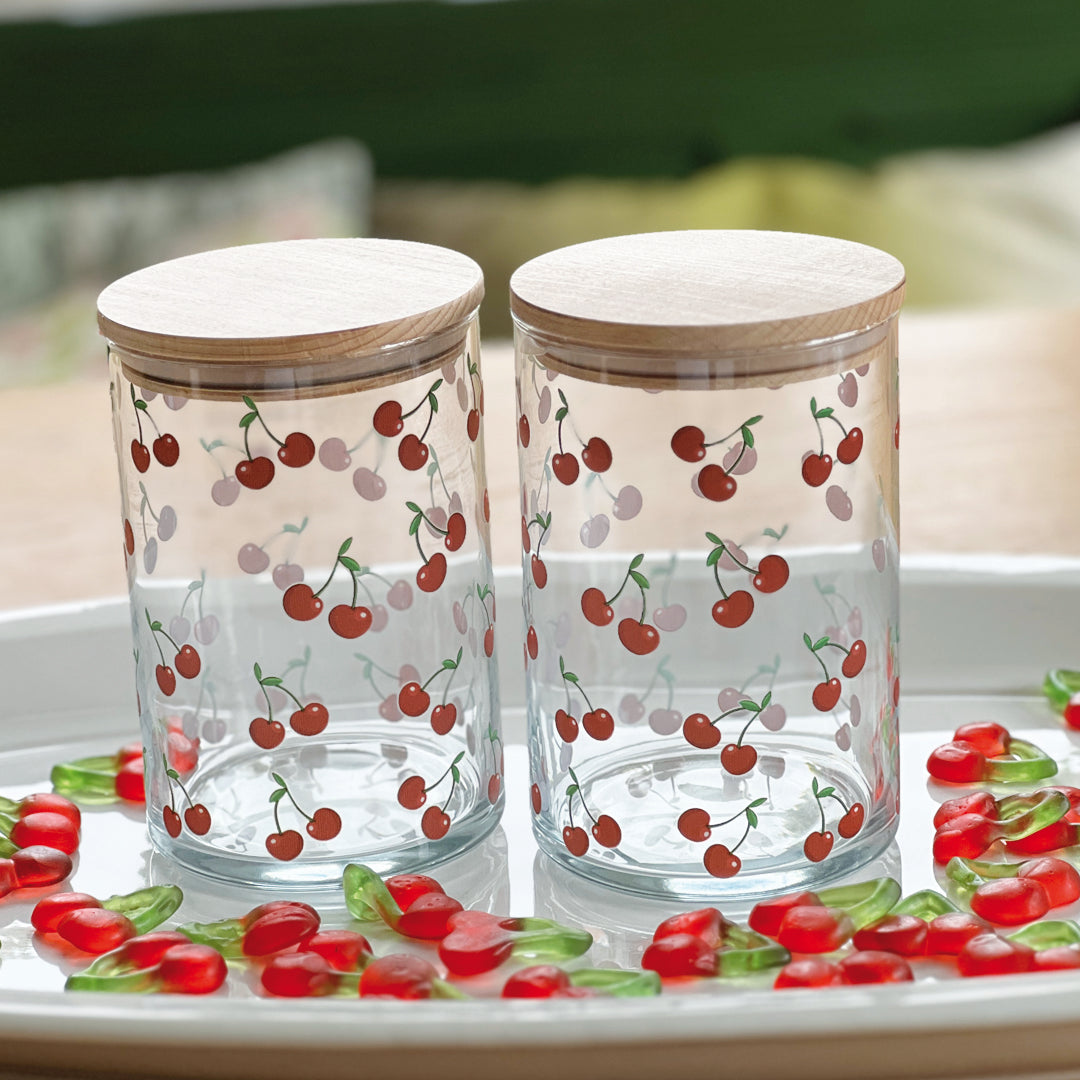 Vorratsgläser mit Kirschmotiv und Fruchtgummi Kirschen