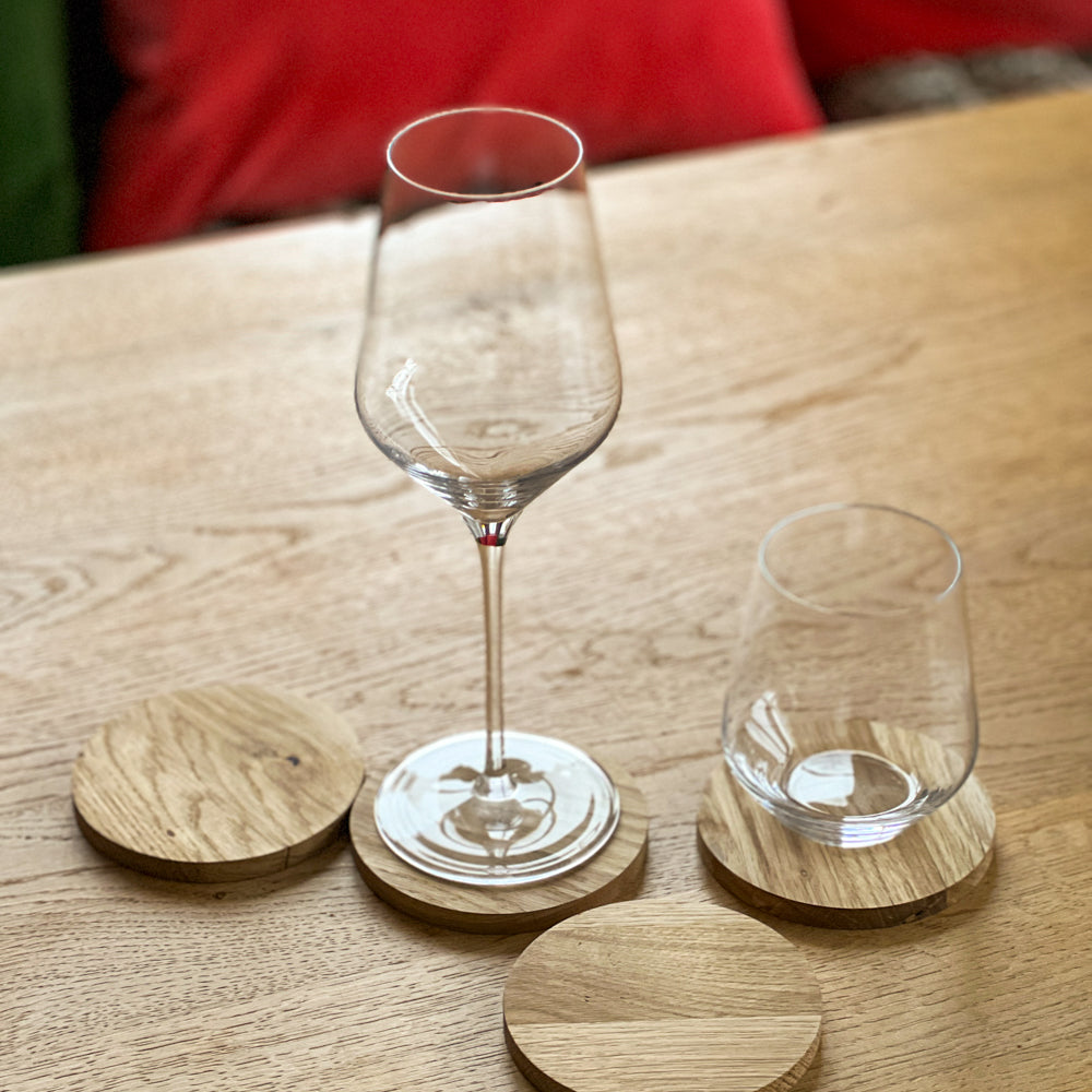 Personalisierbarer Untersetzer aus Holz für Gläser