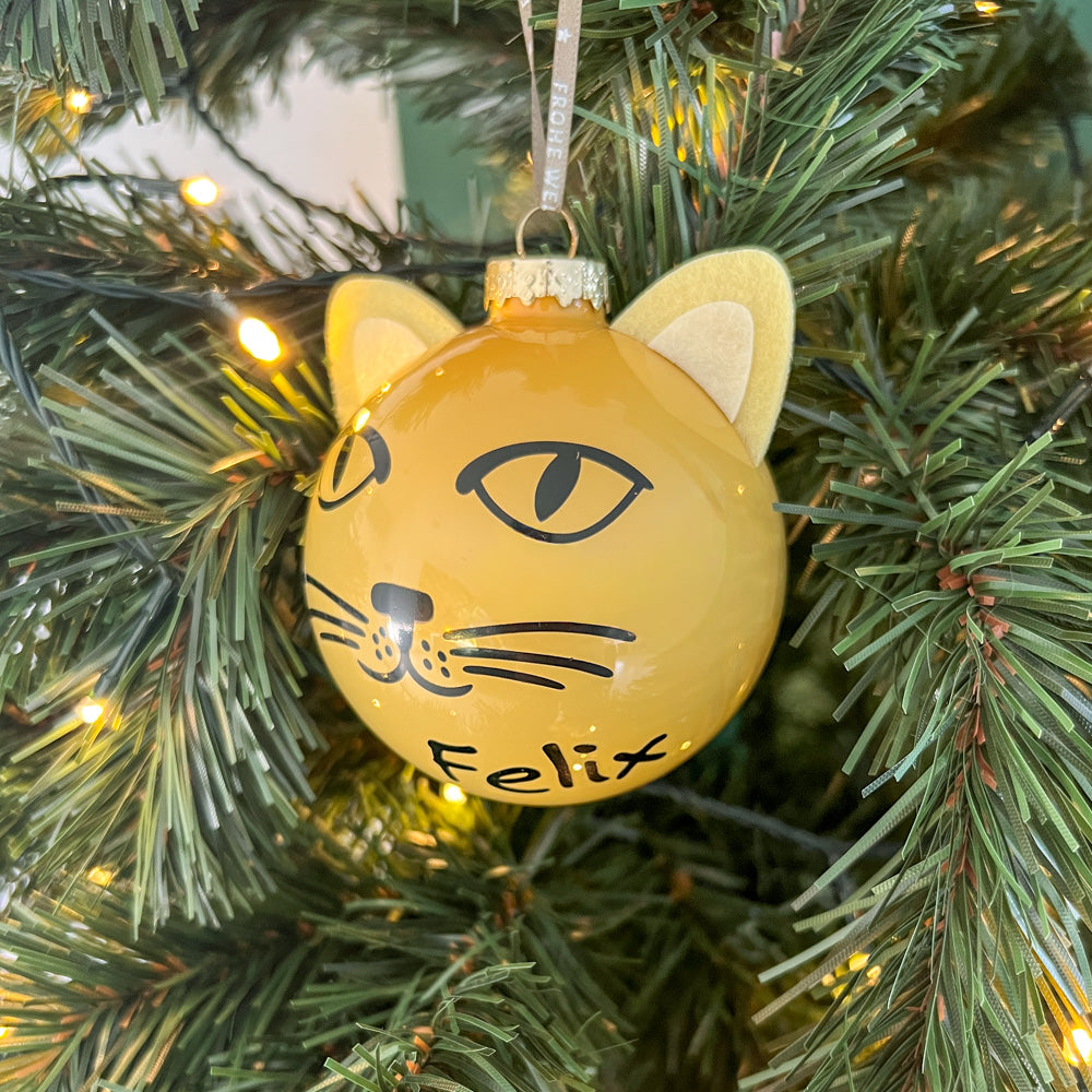 Weihnachtskugel personalisieren mit Katzenname